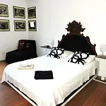 לינה וארוחת בוקר Art Lab