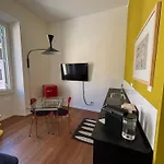 לינה וארוחת בוקר Art Lab 4*