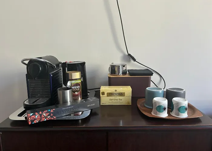 Art Lab Bed & Breakfast 4*