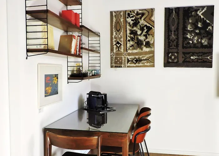 Art Lab Bed & Breakfast 4*